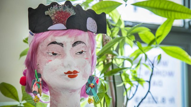 4.4.2020, 15:30 Vanessa Vieto & Klara Li CONCERT im Upcycling Fashion & Accessoires Outfit